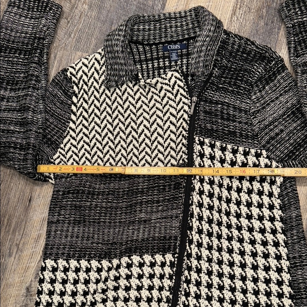 Chaps Monochrome Black and White Knit Sweater - Picture 5 of 8